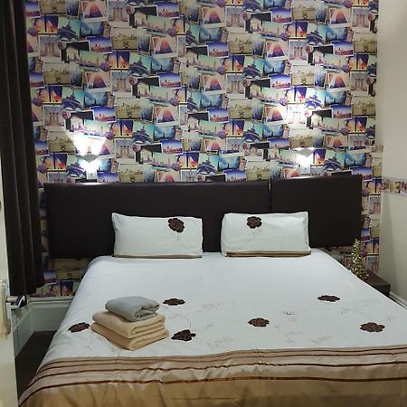 Portsmouth Budget Hotels - All Rooms Are En-Suite Экстерьер фото