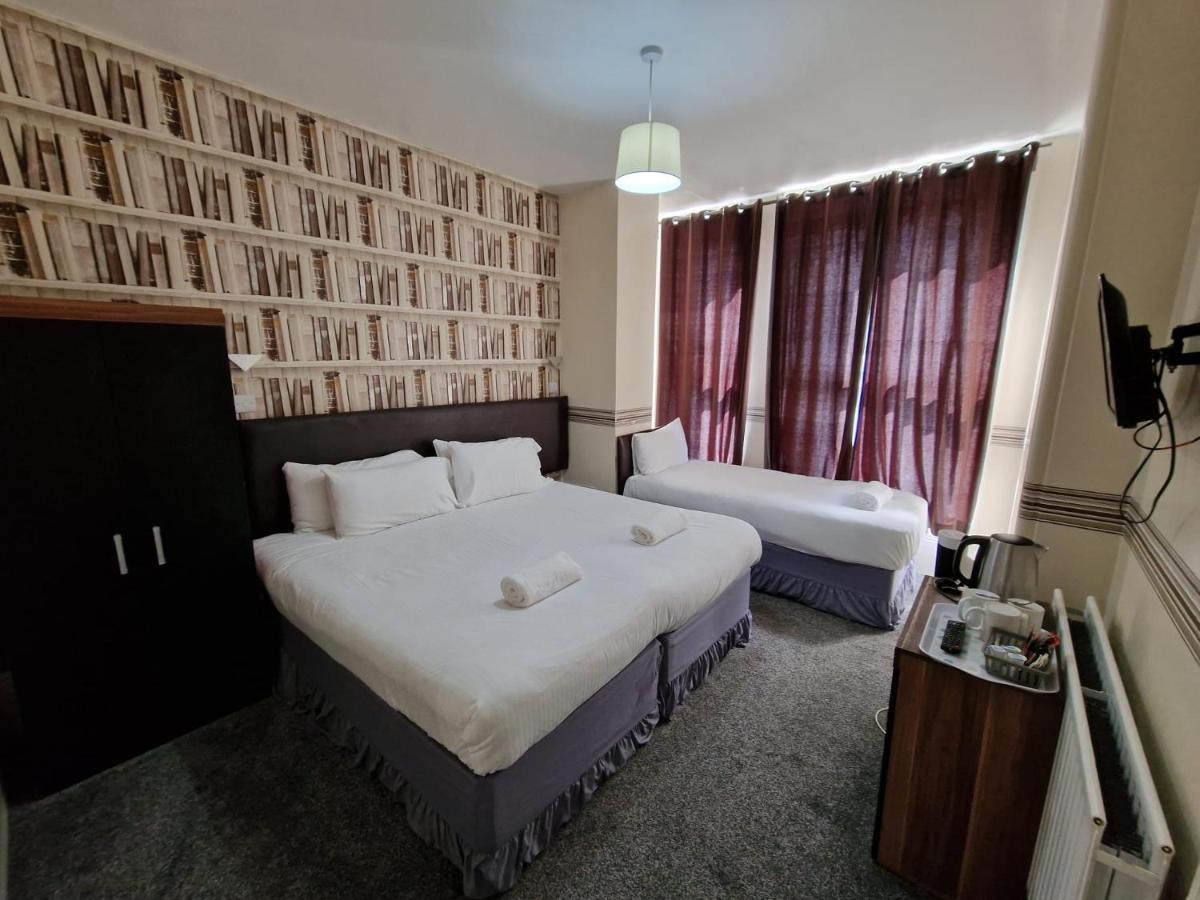 Portsmouth Budget Hotels - All Rooms Are En-Suite Экстерьер фото