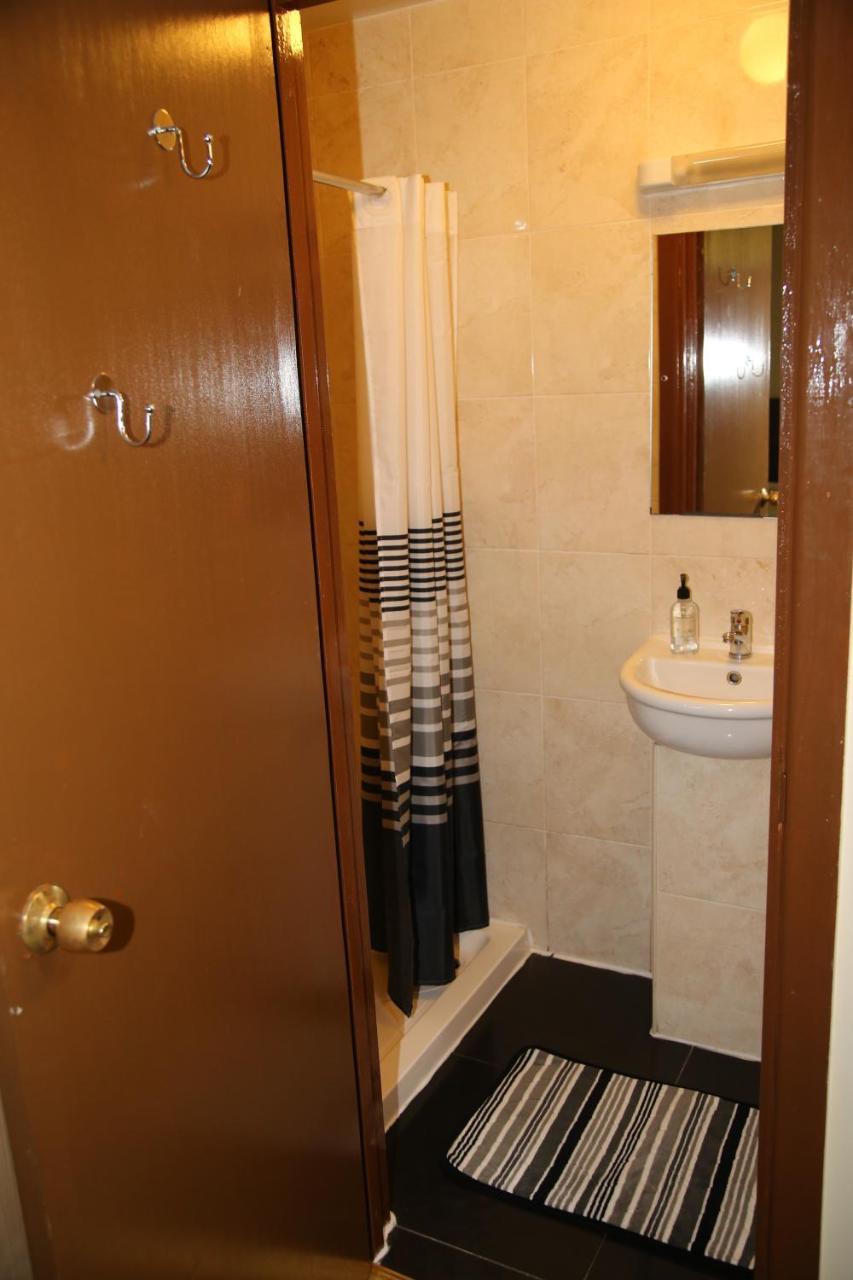 Portsmouth Budget Hotels - All Rooms Are En-Suite Экстерьер фото